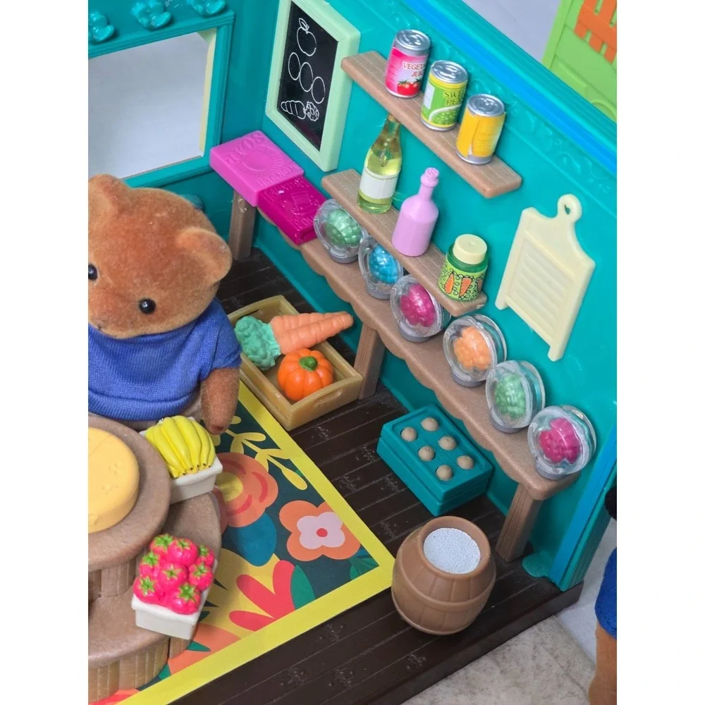 Li'l Woodzeez Calico Critters Mix HOPPIN' FARMERS MARKET Store with Toy Food